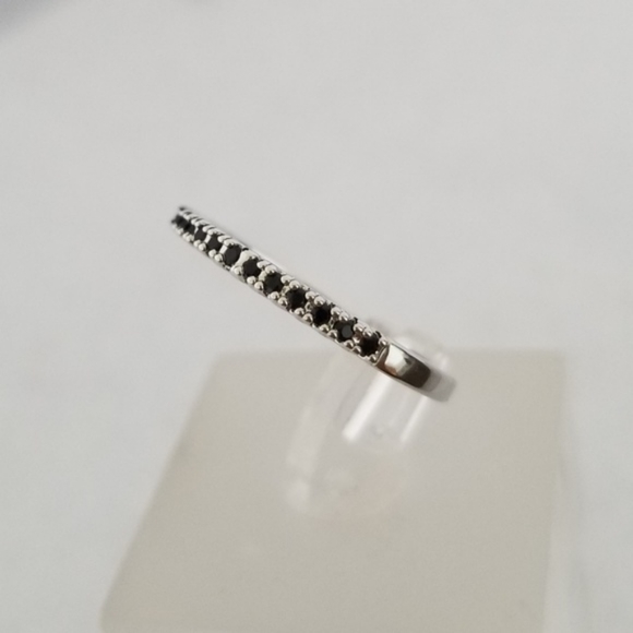 18k White Gold Pave Band - Picture 2 of 8